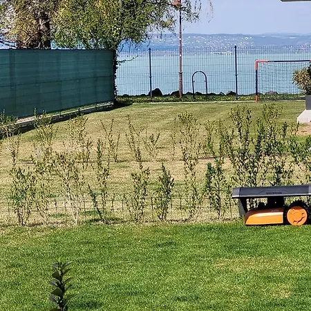 Апартаменты Sunset Direkt Am Mit Pool Garten Terasse Viel Komfort Шиофок